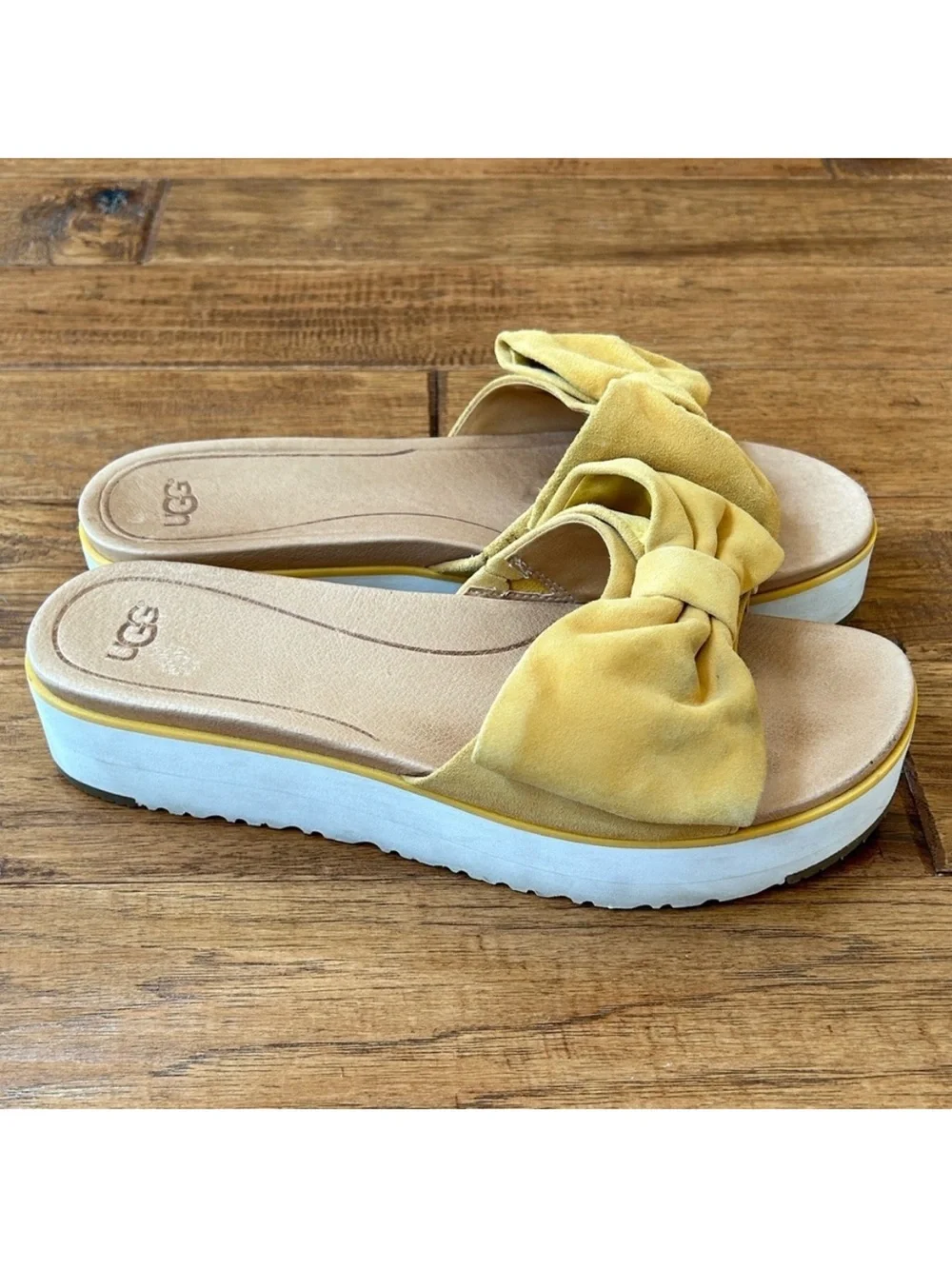 UGG Joan Platform Slide Sandals Sunflower Yellow Suede Bow Detail Size 11